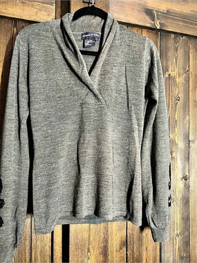 Tristan & Iseut Gray Cowl Neck Wool Blend Sweater Size Medium